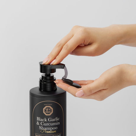 [Daeng Gi Meo Ri] Premium Black Garlic & Curcumin Shampoo