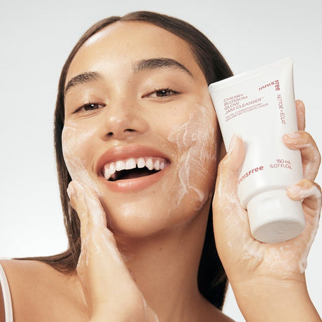 [Innisfree] Cherry Blossom Glow Jam Cleanser